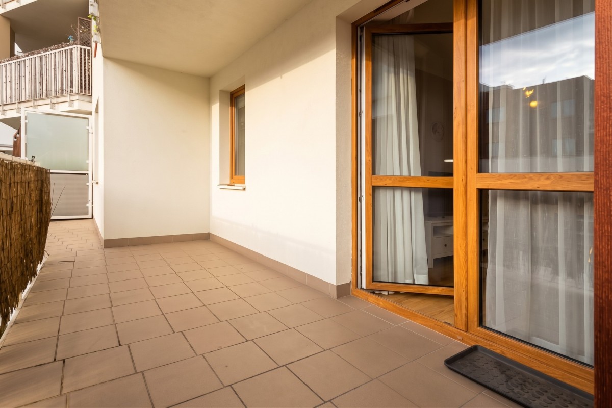 2 pokoje | duży balkon | garaż | spokojna okolica — zdjęcie 3