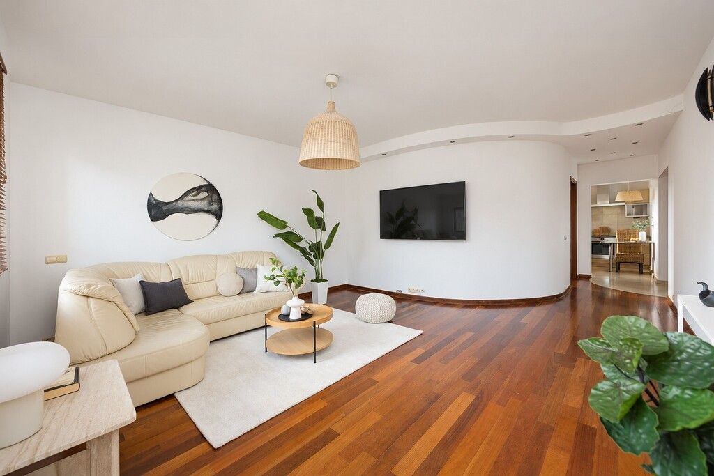 Gotowe  2 pokoje - możliwe 3  Balkon  Garaż — zdjęcie 5