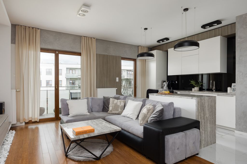 Drewniane wykończenia  Duży balkon  2 komórki  Gar — zdjęcie 1