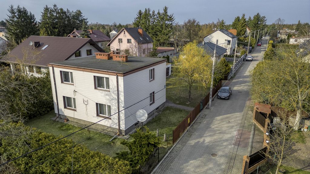 Dom na pięknej działce - Kiełpin gm. Łomianki — zdjęcie 1