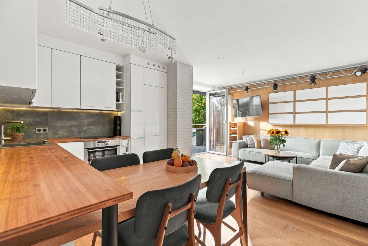 114 m² | prywatna kondygnacja z antresolą | zachód — zdjęcie 4