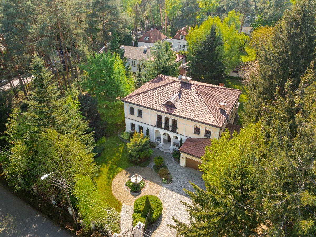 Willa w prestiżowej strefie A Konstancin Jeziorna — zdjęcie 3