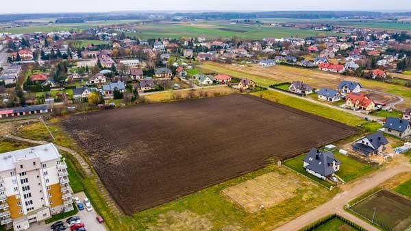 Działka dla dewelopera, budownictwo wielorodzinne — zdjęcie 1