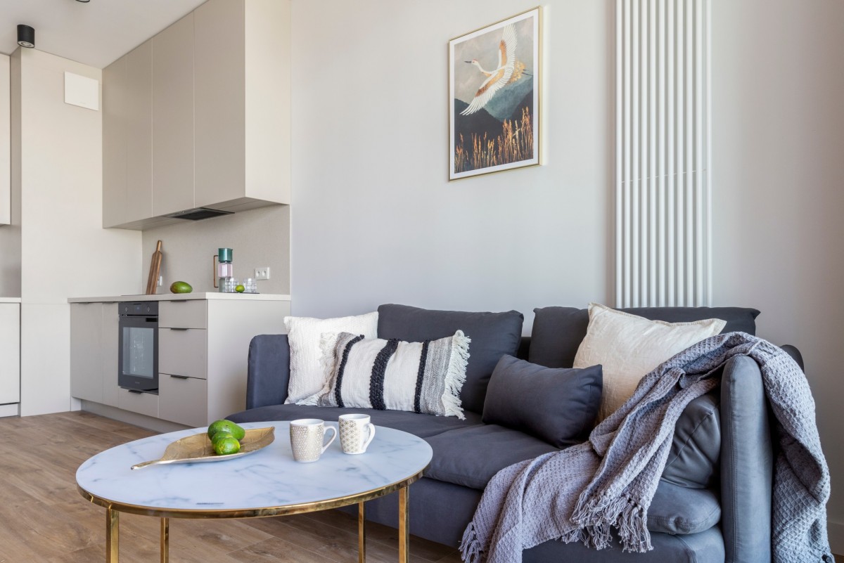 2 pokoje | 38 m² | Długa loggia | Ostatnie piętro — zdjęcie 2
