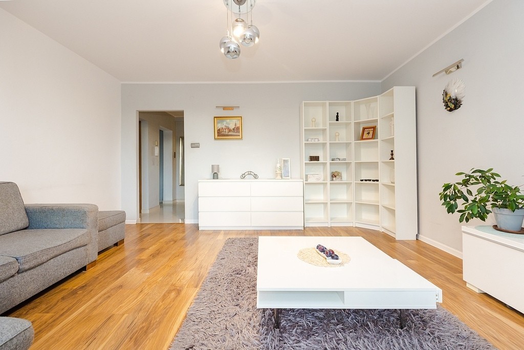 4 pokoje blisko SKM, parking, balkon, duża piwnica — zdjęcie 5