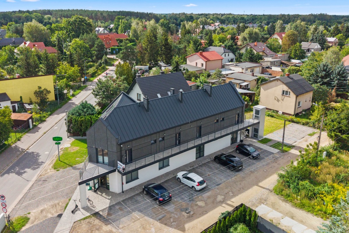 Lokal usługowy z pełnym wyposażeniem /gabinet/ — zdjęcie 1