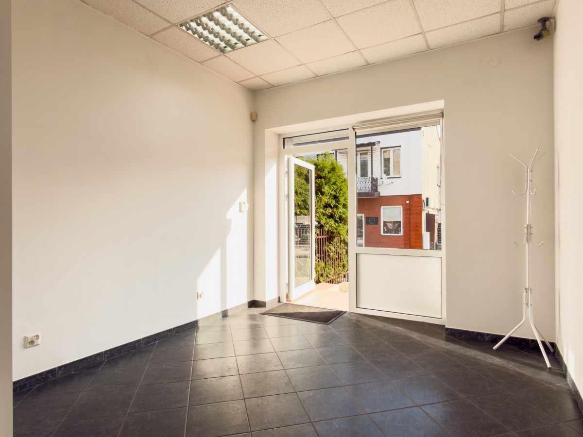 Lokal użytkowy 15m2 z witryną, w centrum Grodziska — zdjęcie 4
