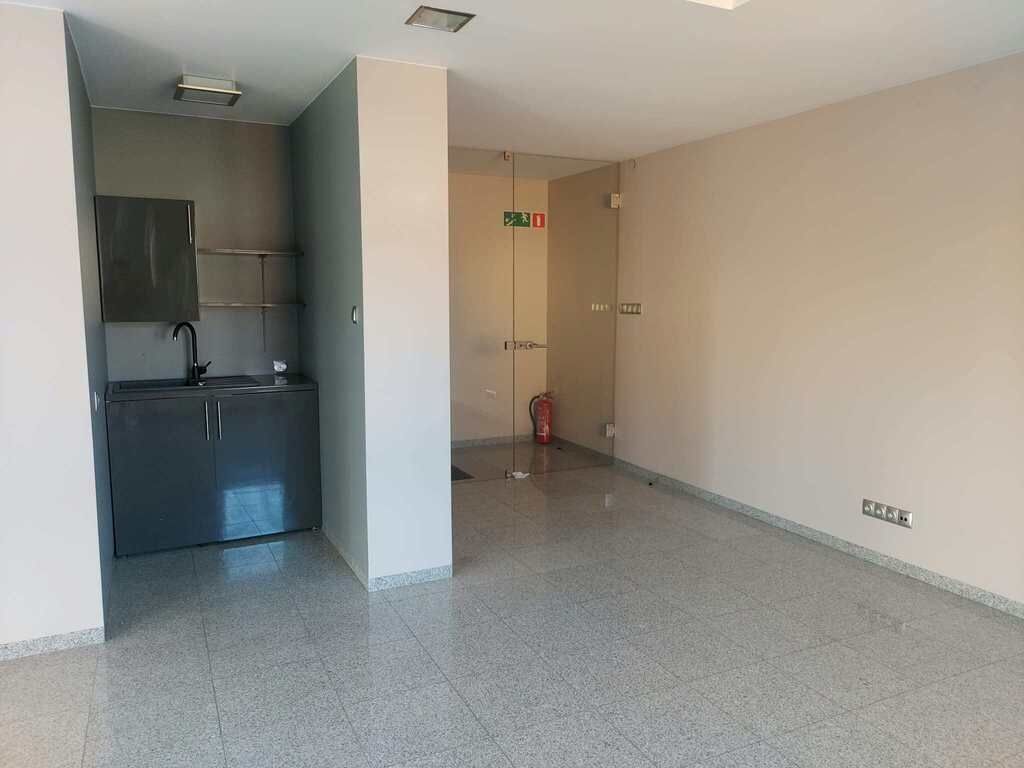 Nowoczesny lokal 70 m² na wynajem Wiązowna — zdjęcie 4