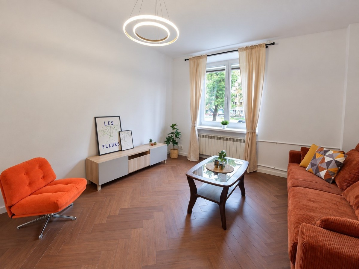 33 m² po remoncie  blisko SGH  świetna komunikacja — zdjęcie 1