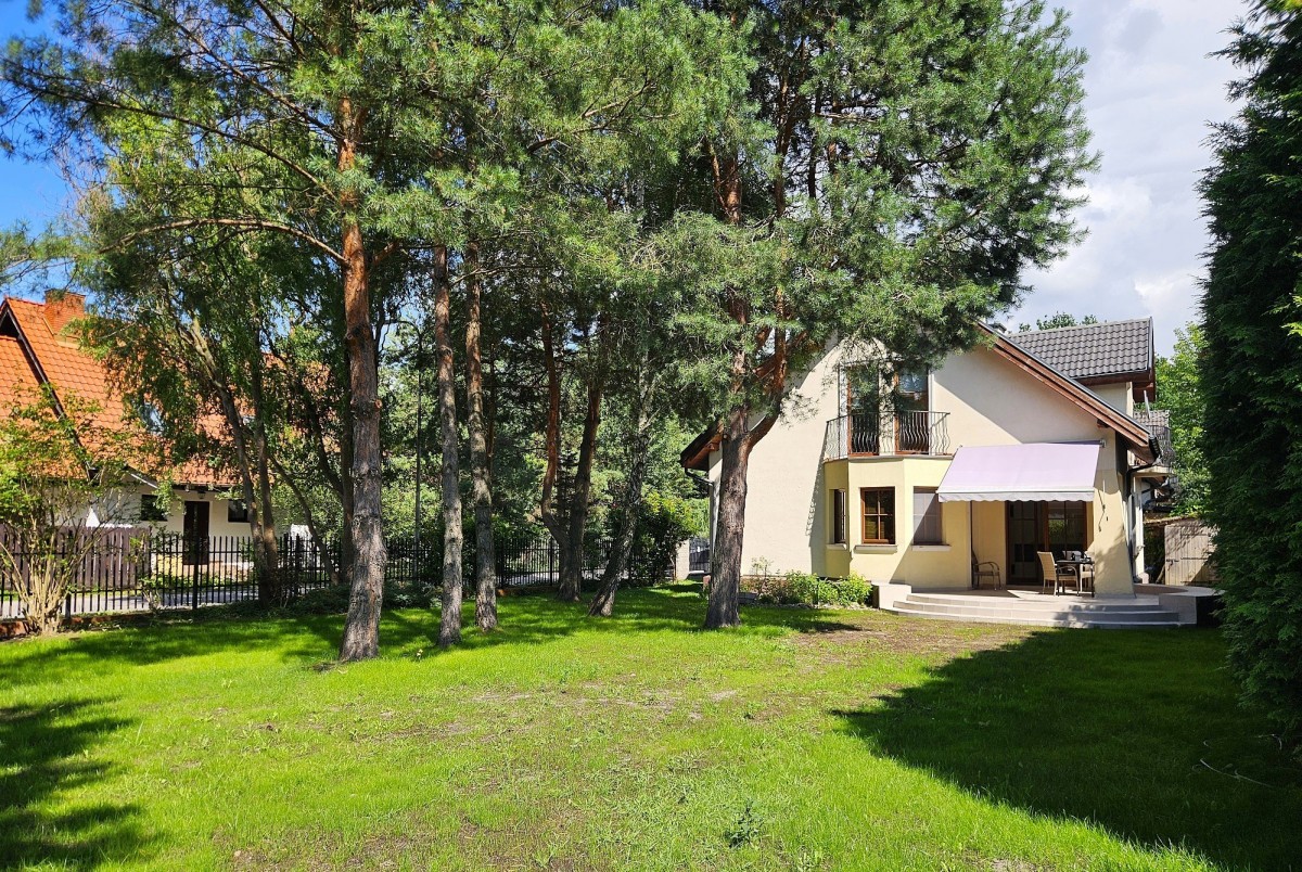 Bliźniak w Żabieńcu, 5 pokoi, garaż, taras, ogród. — zdjęcie 4