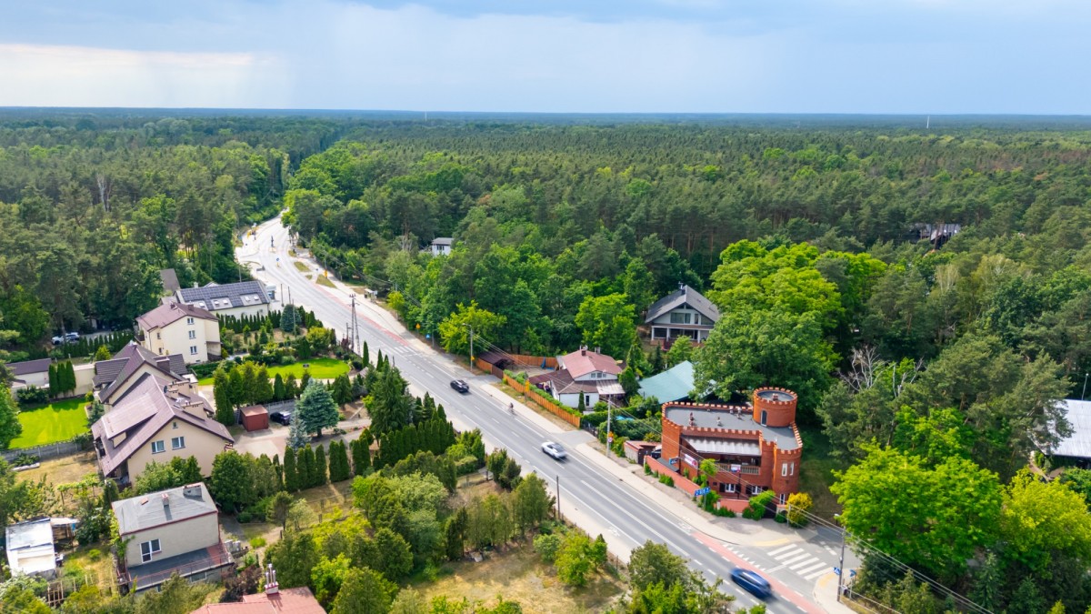 Lokal handlowo-usługowy — Laski — zdjęcie 2