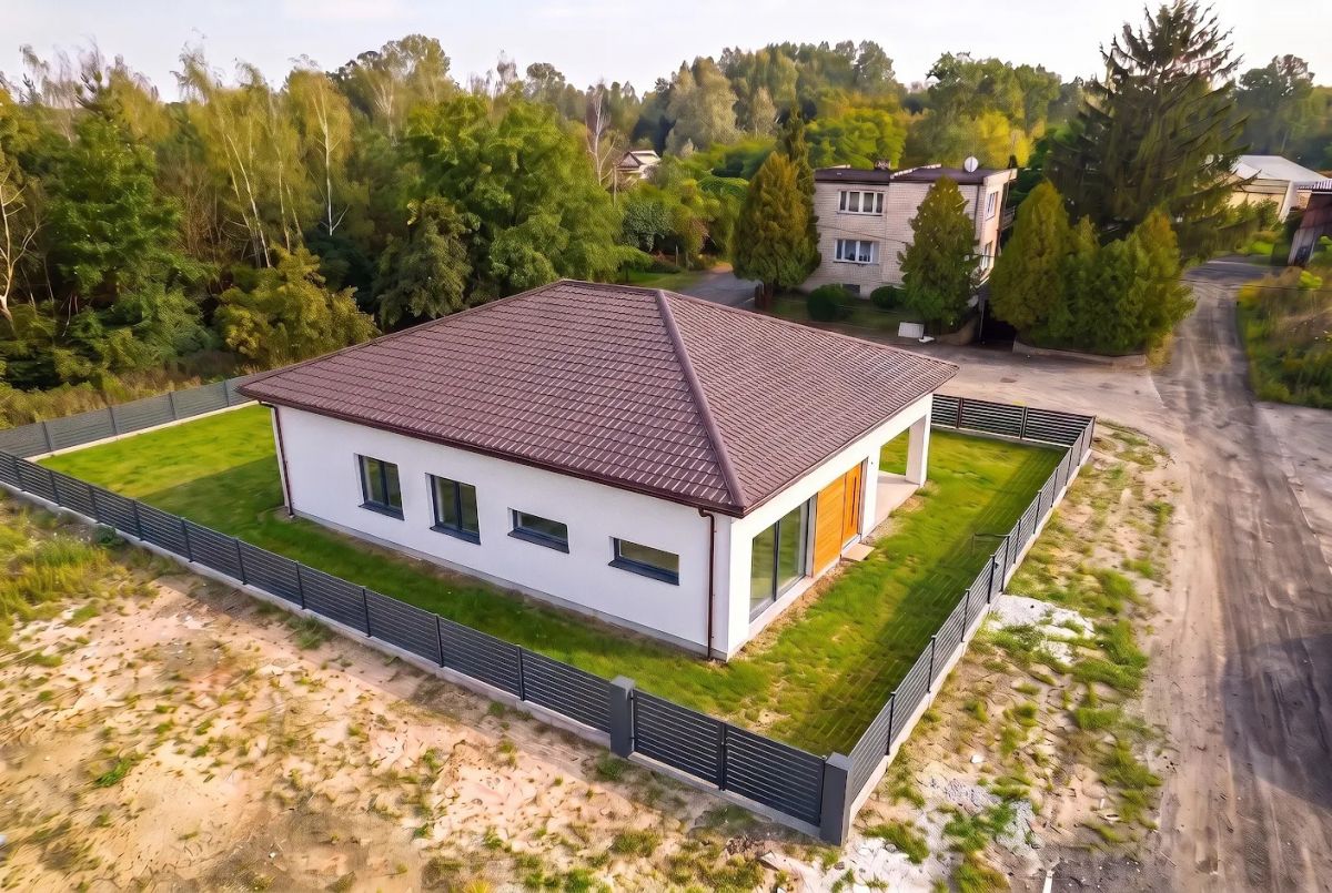 Wygodny dom w cichej i zielonej okolicy — zdjęcie 3