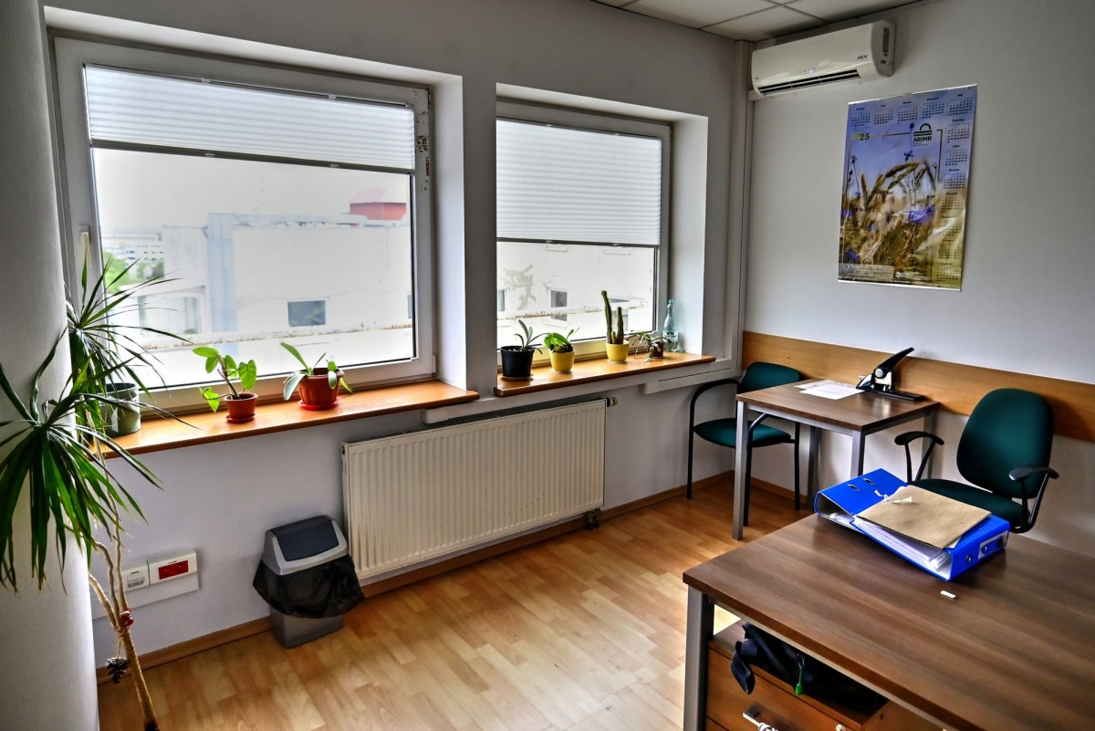 Lokal usługowy 110,32m2, garaż Centrum — zdjęcie 2