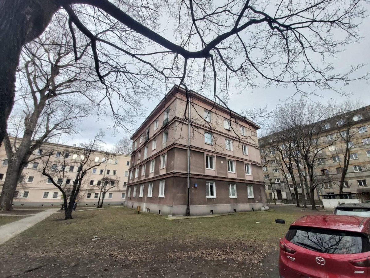 Rozkładowe, ciche  3 pokojowe przy Placu Hallera — zdjęcie 2