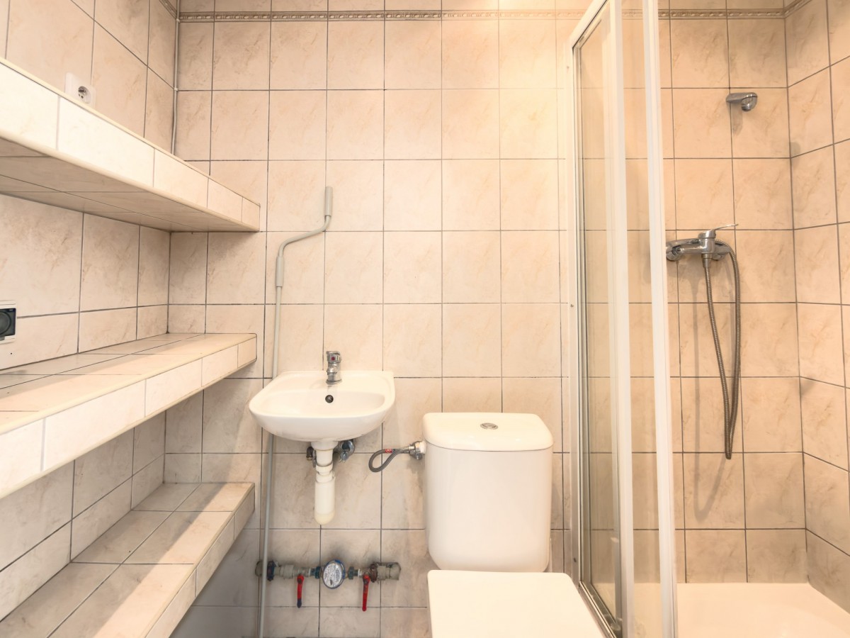 Lokal użytkowy 15m2 z witryną, w centrum Grodziska — zdjęcie 3