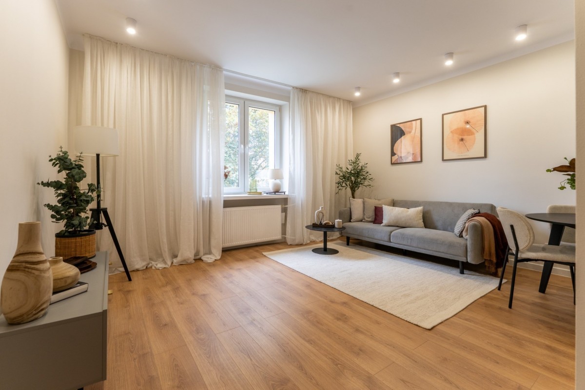 Wola  2 pokoje 48m²  Ciche, jasne  Metro, parki — zdjęcie 4