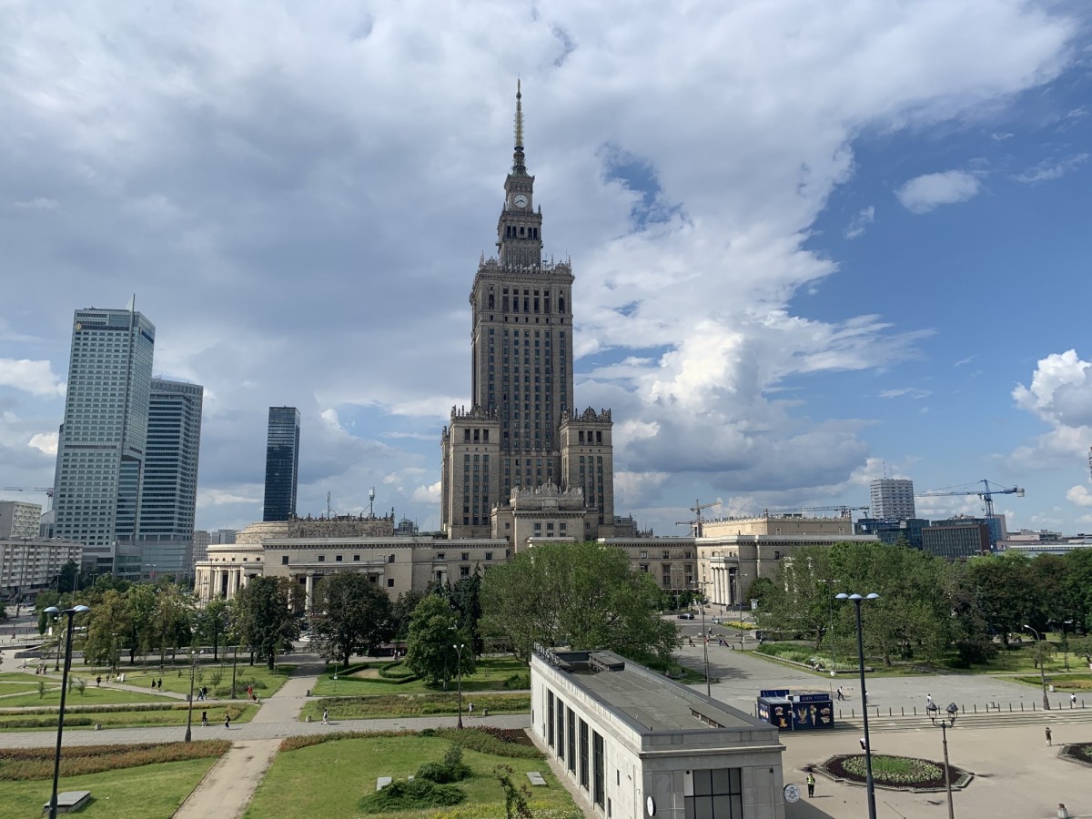 Lokal w centrum Warszawy | Widok na Pałac Kultury — zdjęcie 1