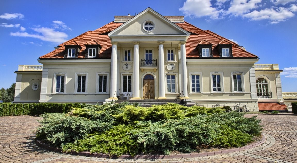 Atrakcyjny dwór / Hotel / Blisko Warszawy/ Gotowy — zdjęcie 1