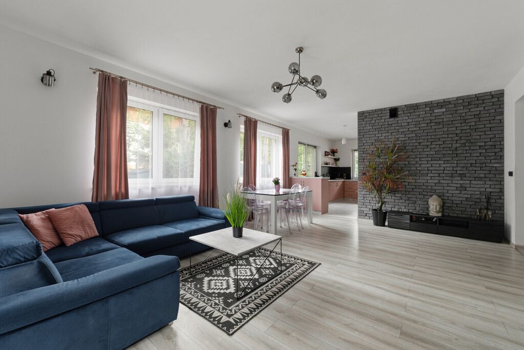 Dom parterowy | 1200 m² działki | obok lasu — zdjęcie 3
