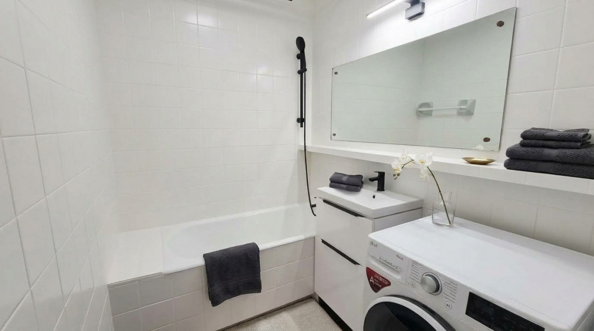 4 pokoje, 73 m² Dwustronne Balkon Metro Praga — zdjęcie 5