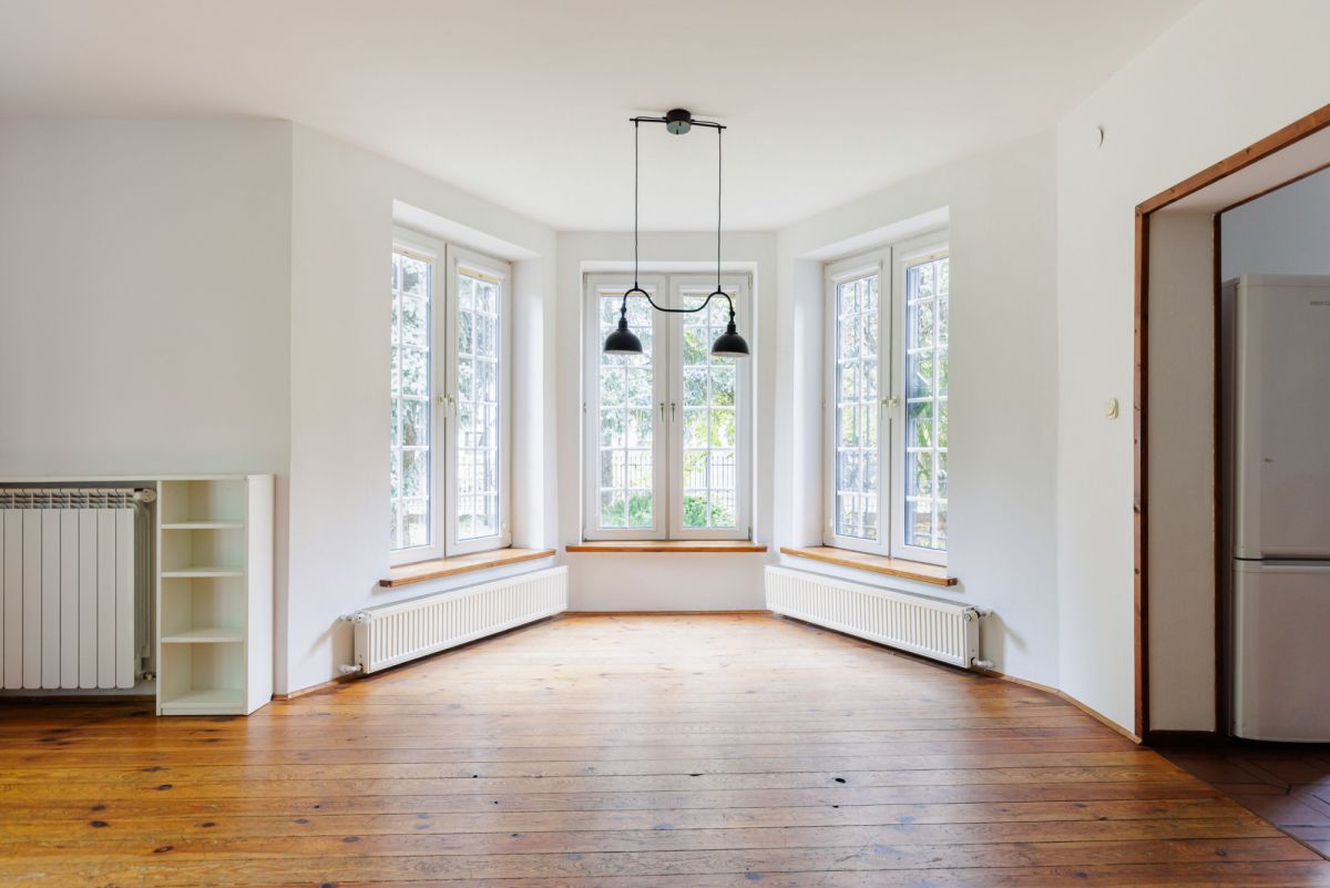 Dom 170 m2 w Michałowicach  | Ogród | 2 Garaże — zdjęcie 3