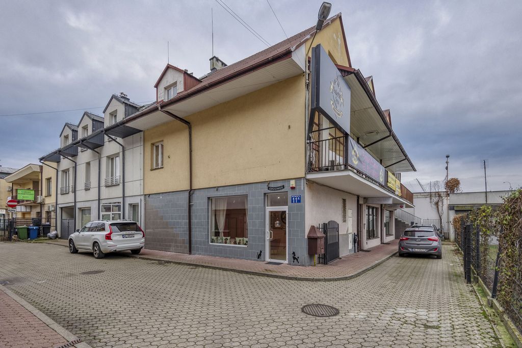 Duży lokal w centrum Legionowa - na wynajem — zdjęcie 1