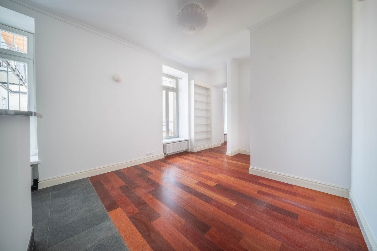 Studio-39 m2, Zrewitalizowana kamienica, Wilcza 72 — zdjęcie 3