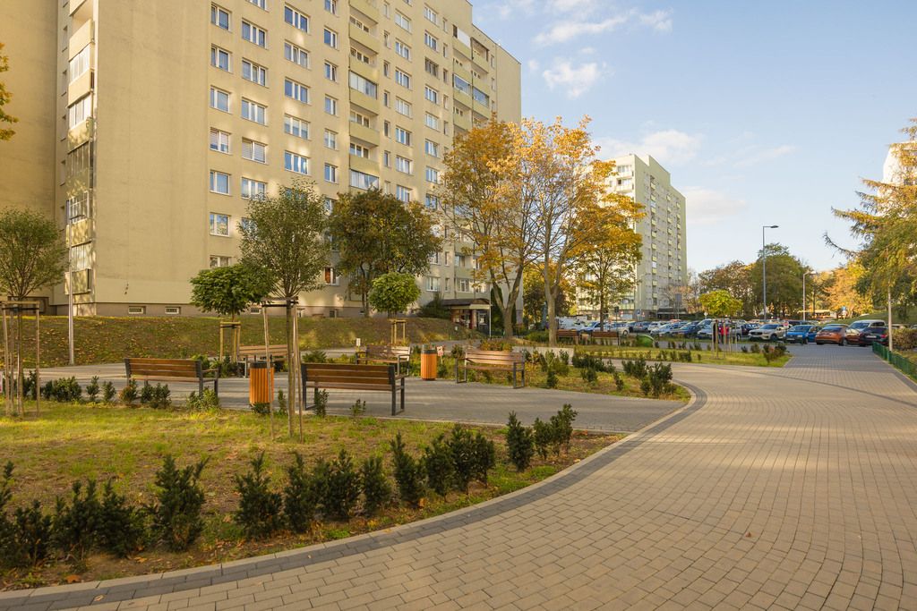 Autobus, tramwaj, metro  Widok nad dachami Jelonek — zdjęcie 1