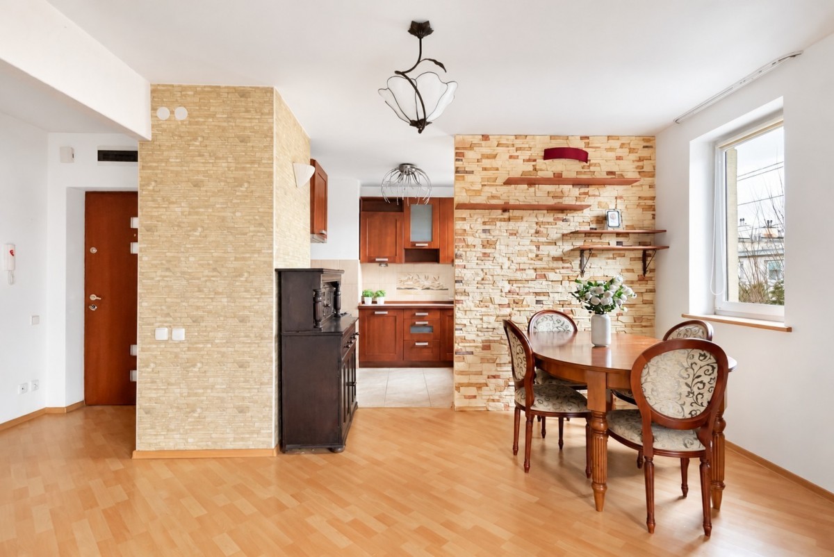 2-Pokoje Balkon Garaż Ciche Do wprowadzenia — zdjęcie 1