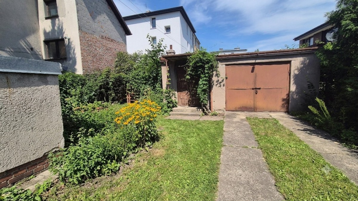 Działka 336 m²  dom do rozbudowy lub rozbiórki — zdjęcie 2