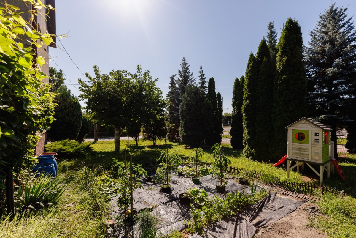 Dom 155m² z działką 1 075 m² | Dobra lokalizacja — zdjęcie 2