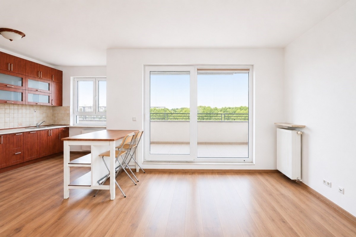 Widok na zieleń  Garaż  KomórkaLoggia  balkon! — zdjęcie 1