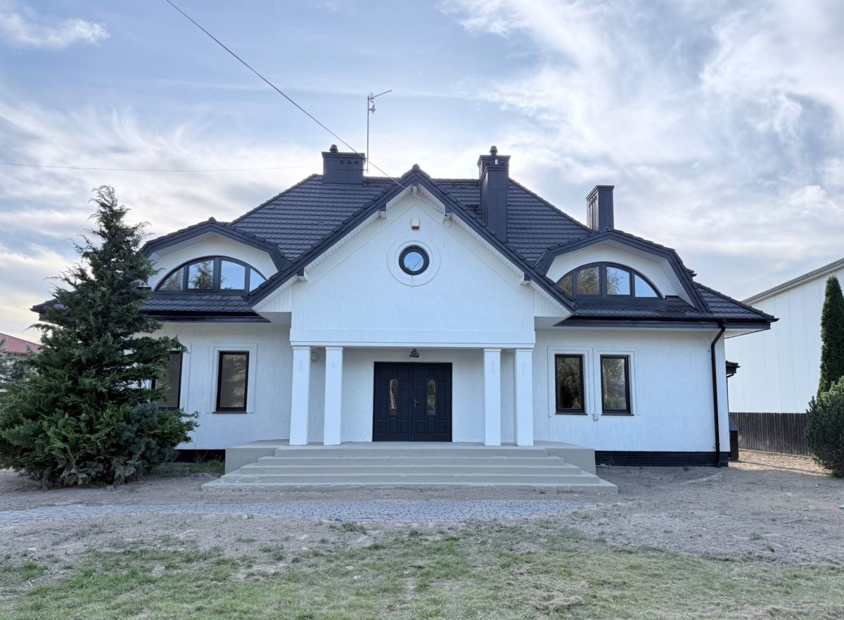 Dom (Wolnostojący) — Wola Mrokowska — zdjęcie 2