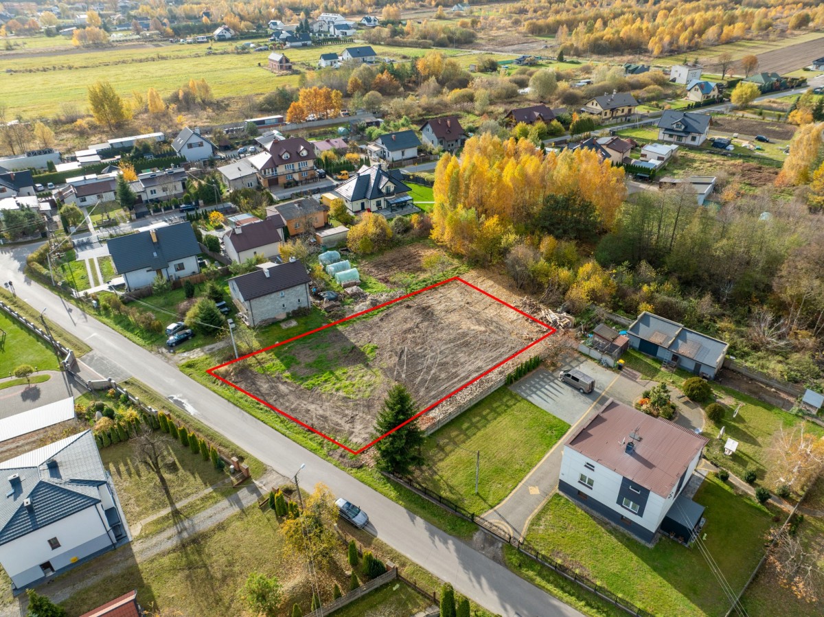 Działka gotowa pod budowę / Media / Światłowód / — zdjęcie 1