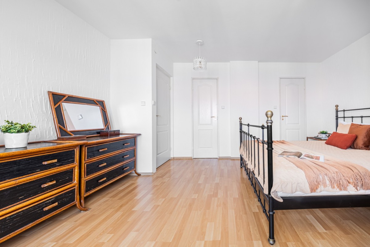 Dwupoziomowy apartament w sercu Włoch-4 pokoje-2 ł — zdjęcie 4