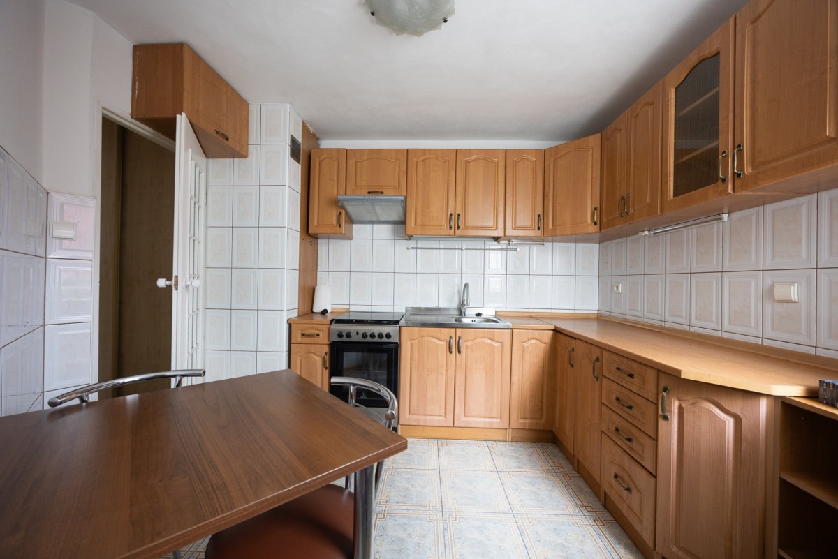 Omulewska 50,7 m² taras 14m² Cegła 1994 2 piwnice — zdjęcie 3