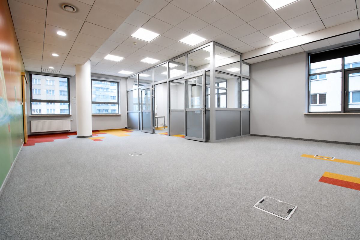 Do wynajęcia lokal biurowy 122m2, Kabaty, Metro — zdjęcie 1