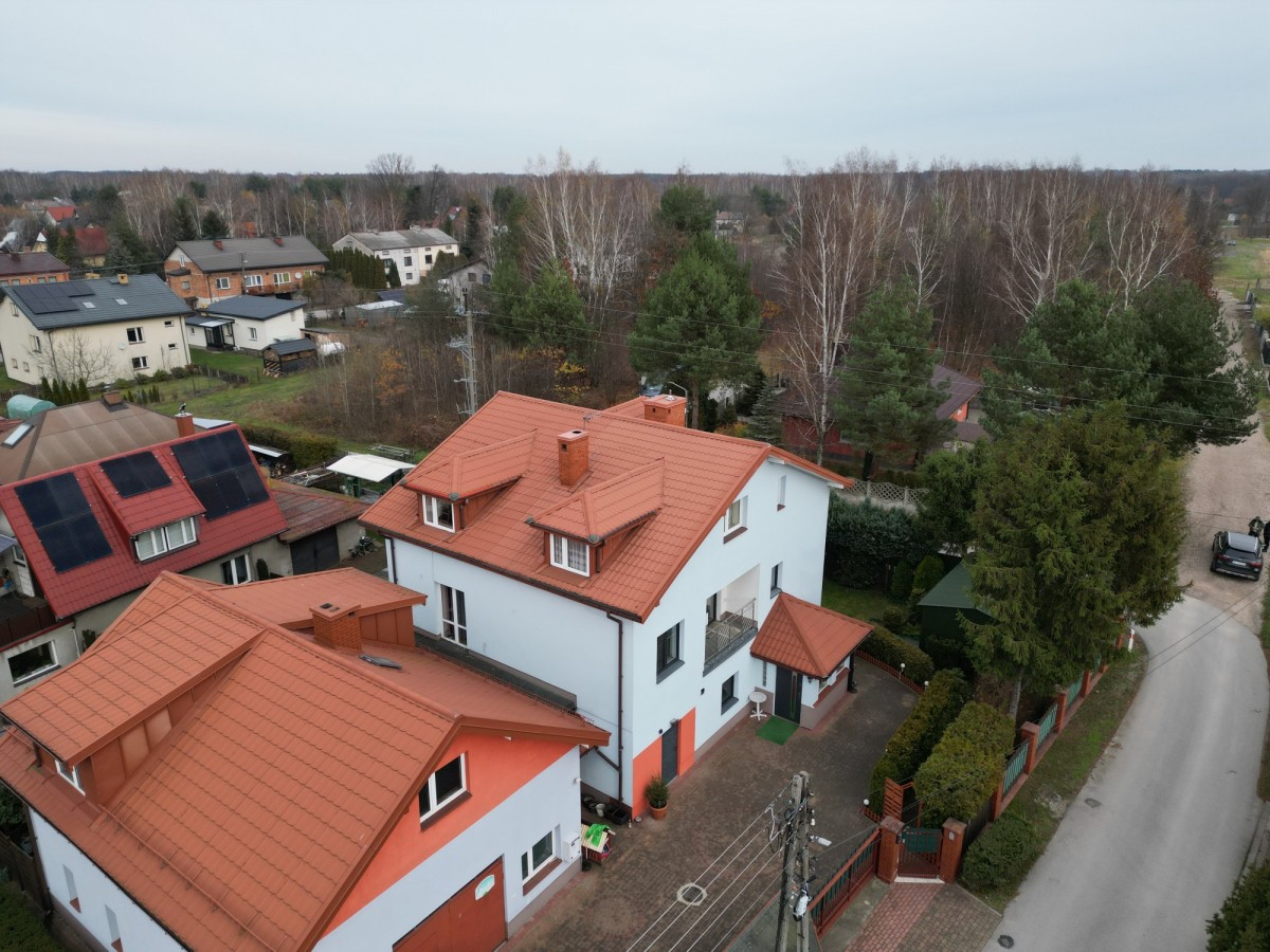 Dom pod hostel pracowniczy | 350 m² | 3 budynki — zdjęcie 2