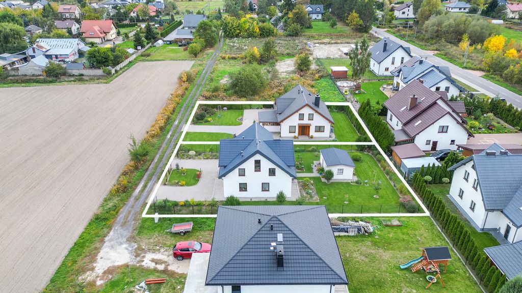 ZOBACZ >>> Działki budowlane, 6 min od centrum Si — zdjęcie 1