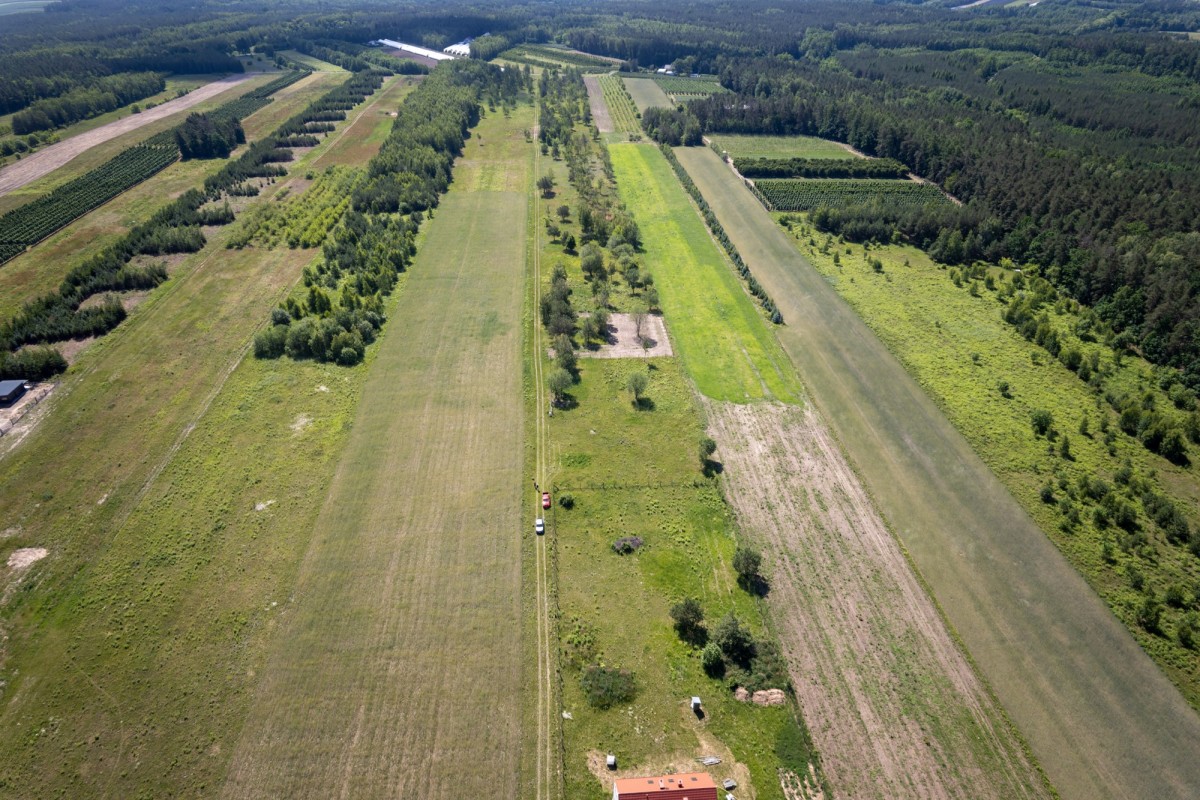 Działka z MPZP 59/16 w Dolinie Jeziorki — zdjęcie 3
