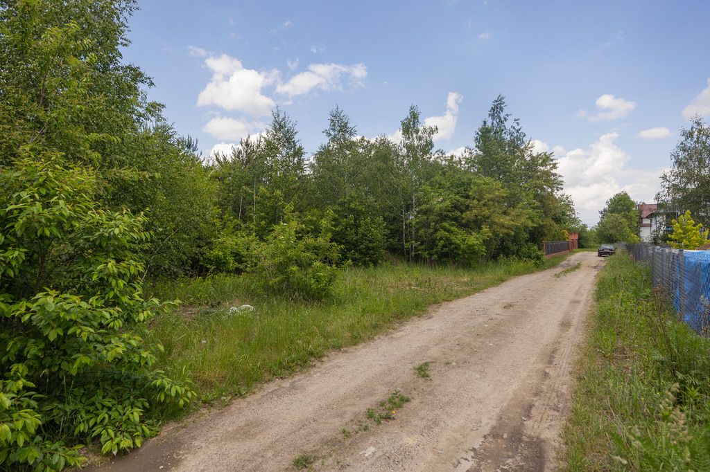 Atrakcyjna działka budowlana 1631m2 — zdjęcie 3