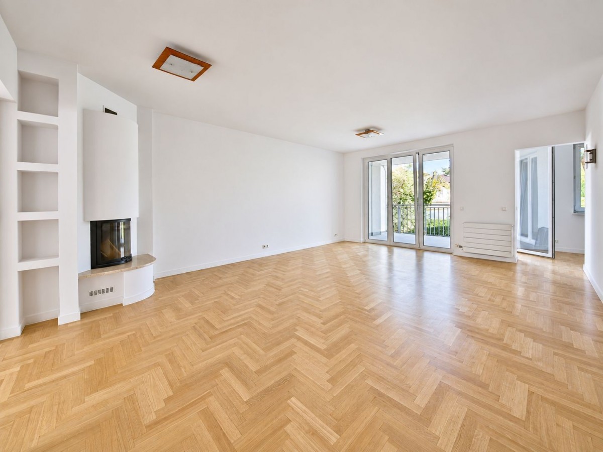 Apartament w Prestiżowej lokalizacji - Wilanów — zdjęcie 2