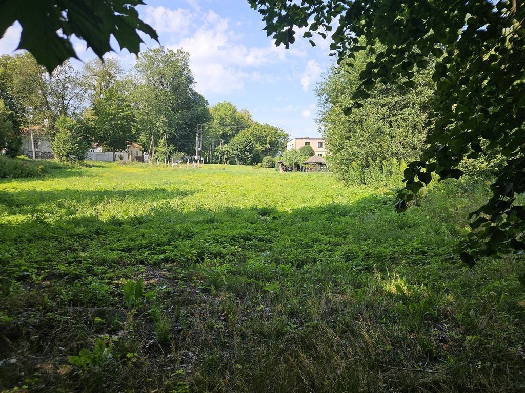 GRUNT Z PROJEKTEM PRZEDSZKOLA I P.N.B. — zdjęcie 1