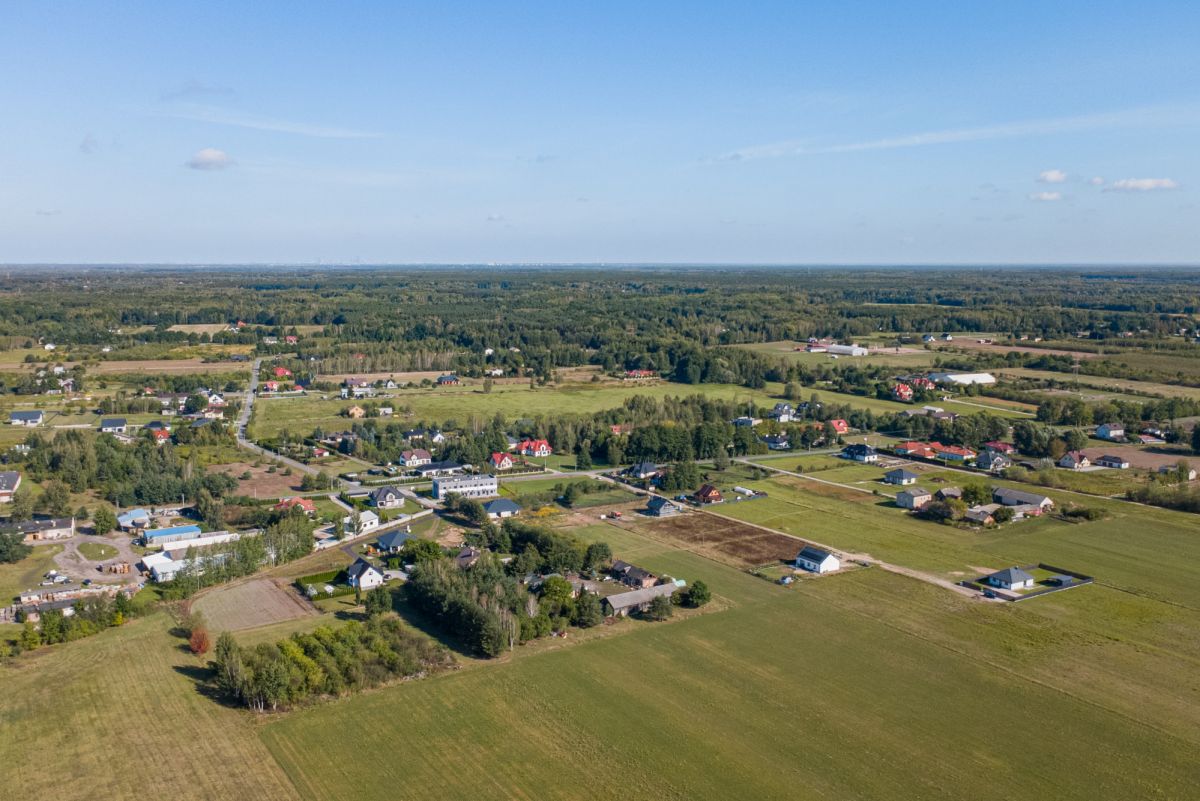 Atrakcyjna działka pod dom/dwulokal Prażmów — zdjęcie 3