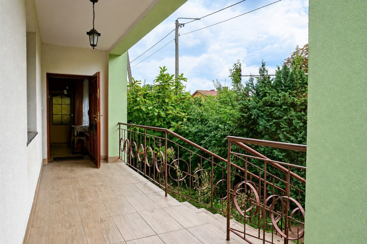 Dom 226m2, Żyrardów, 4 niezależne kondygnacje — zdjęcie 3