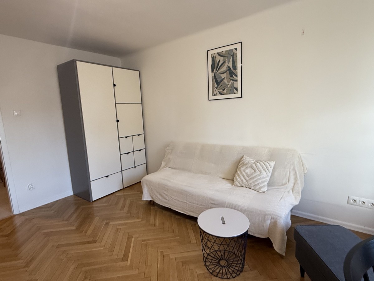 2 pok po remoncie | klima | 10 piętro | Metro ONZ — zdjęcie 2