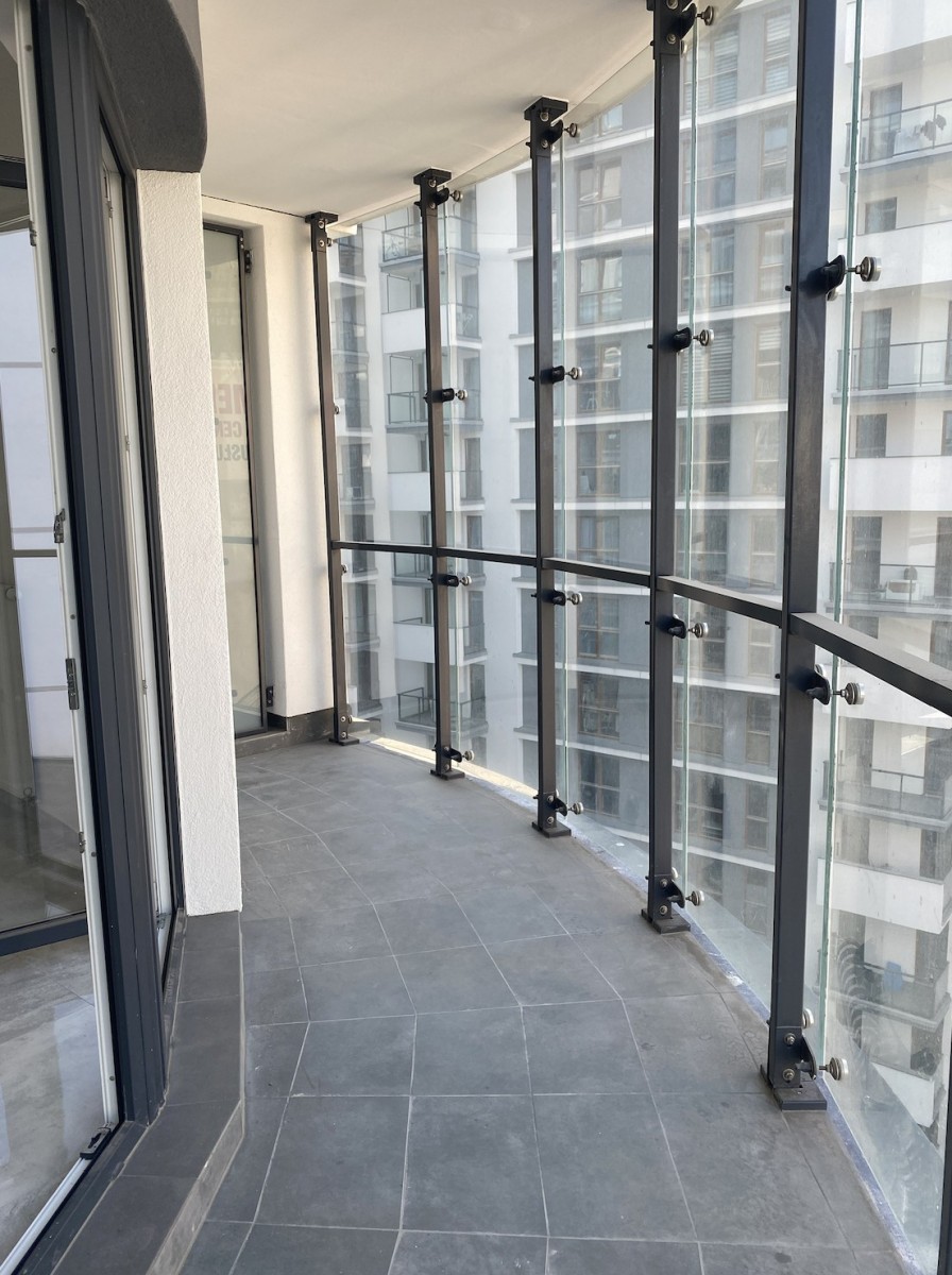 Biuro 20m2 z balkonem 15m2 i garażem — zdjęcie 5