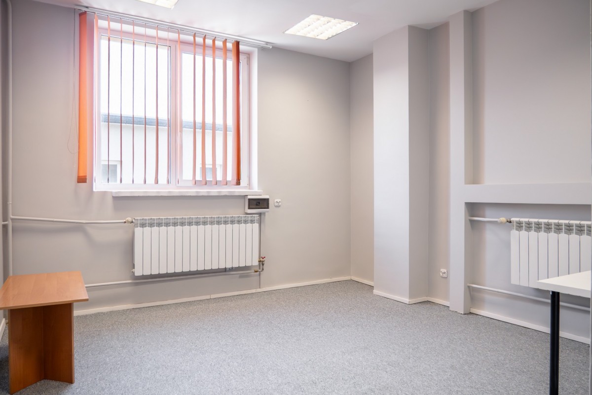 Lokal biurowy 20m2 do wynajęcia od zaraz — zdjęcie 1