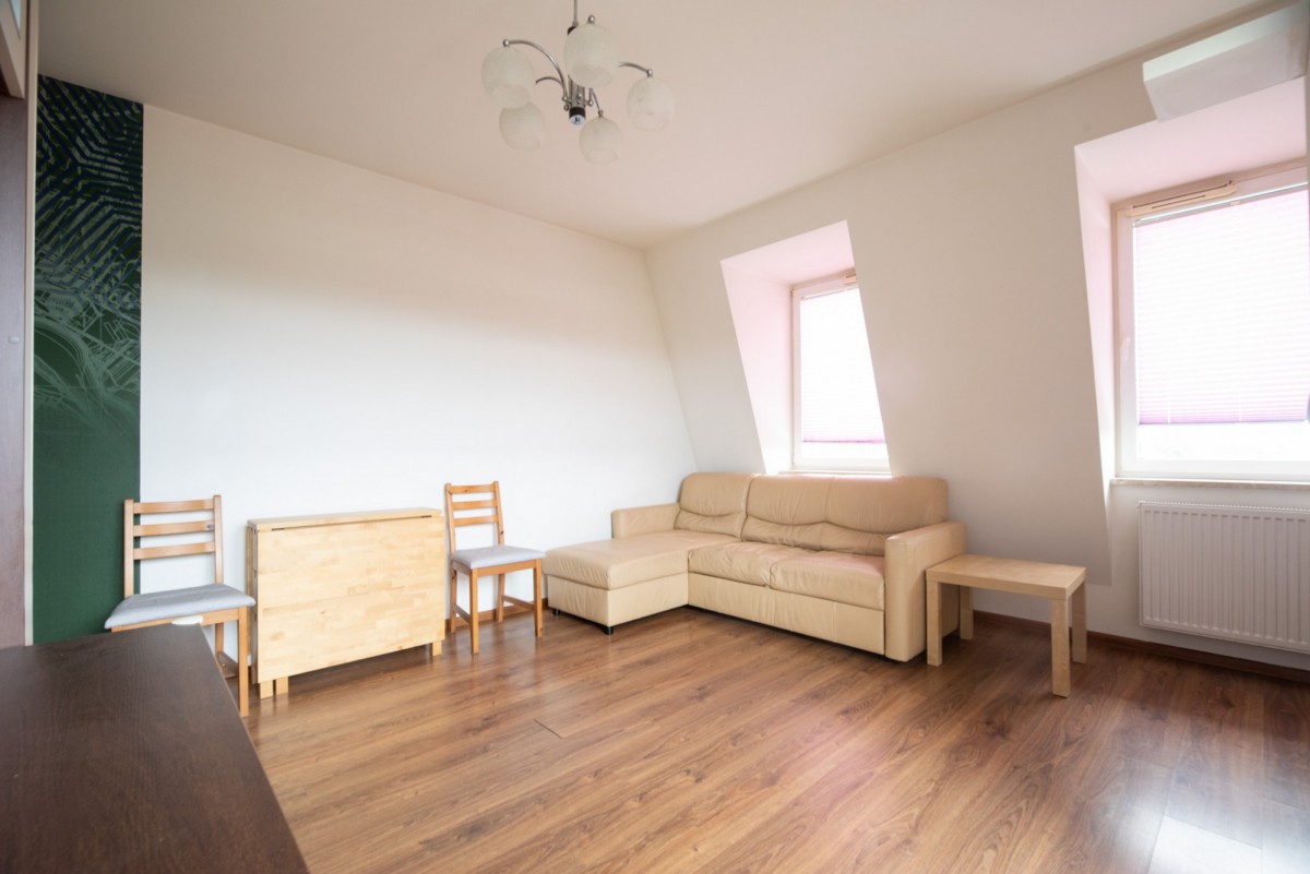 2 pok + balkon osobna kuchnia Berensona 10f — zdjęcie 4