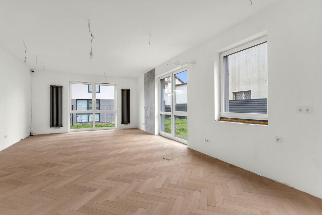 SĘCZKOWA 6E  SKRAJNY SEGMENT  97 M²  NAROŻNY OGRÓD — zdjęcie 2